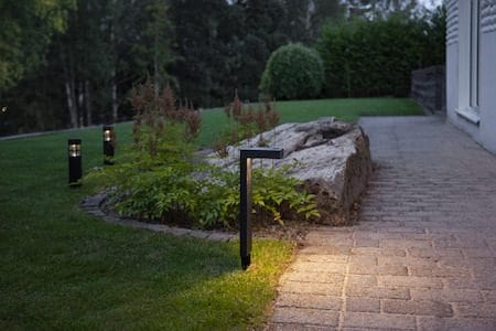 Rundi 2 pack Solcellspollare 28 cm - svart - Belysning & el - Utomhusbelysning