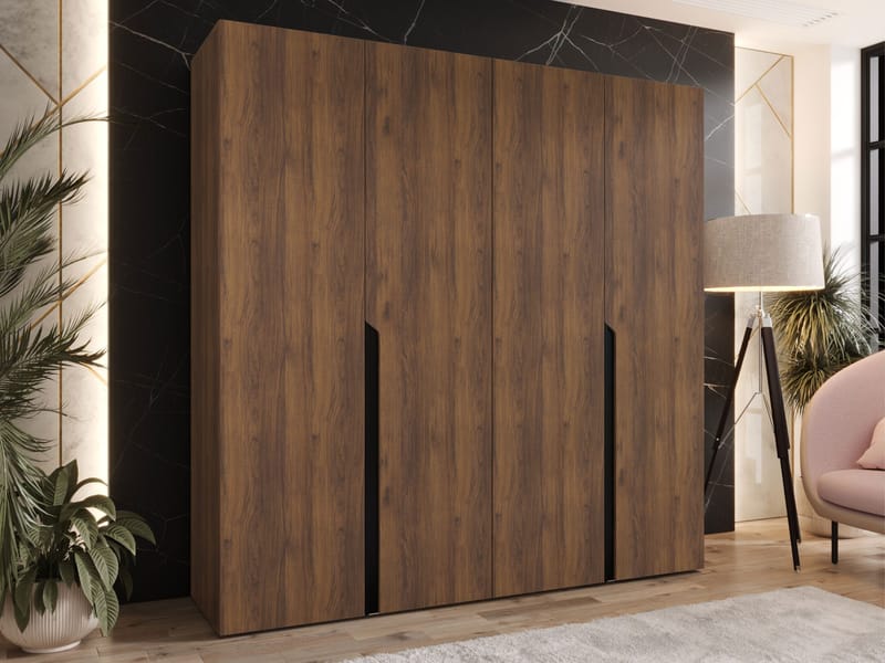 Milias Garderob 200x202 cm - Brun/svart - Förvaring - Klädförvaring - Garderob & garderobssystem - Klädskåp & fristående garderob