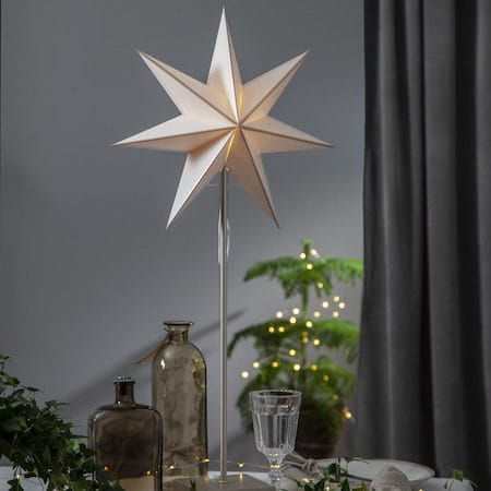 Astro Stjärna på fot 35 cm - vit och svart - Inredning - Julpynt & helgdekoration - Julpynt & juldekoration
