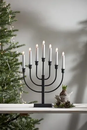 Kristina Adventsljusstake 31 cm - Ljusstake i Metall för Advent - Svart - Inredning - Julpynt & helgdekoration - Julpynt & juldekoration