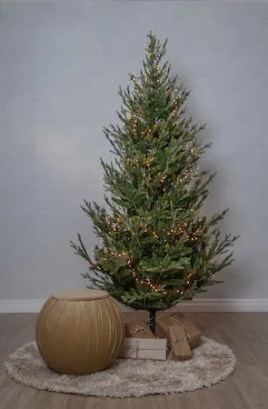 Konstgjord Julgran Uppsala 210 cm - Grön - Inredning - Julpynt & helgdekoration - Julpynt & juldekoration - Plastgran