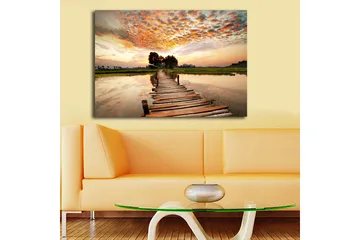 Stor Canvastavla 100x70 cm - Vacker solnedgång över en träbro som sträcker sig över stilla vatten - Orange / Grön / Brun - Inredning - Tavlor & konst - Canvastavlor