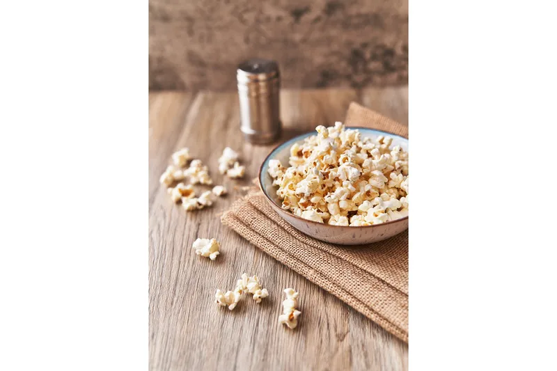 Poster Popcorn 70x100 cm - Beige - Inredning - Tavlor & konst - Posters & prints