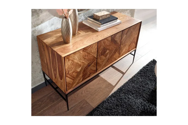 Sideboard Wohnling Massivt trä, triangulär optisk inläggning, 123 cm med 3 dörrar, industriell - Förvaring - Förvaringsmöbler - Sideboard & skänk