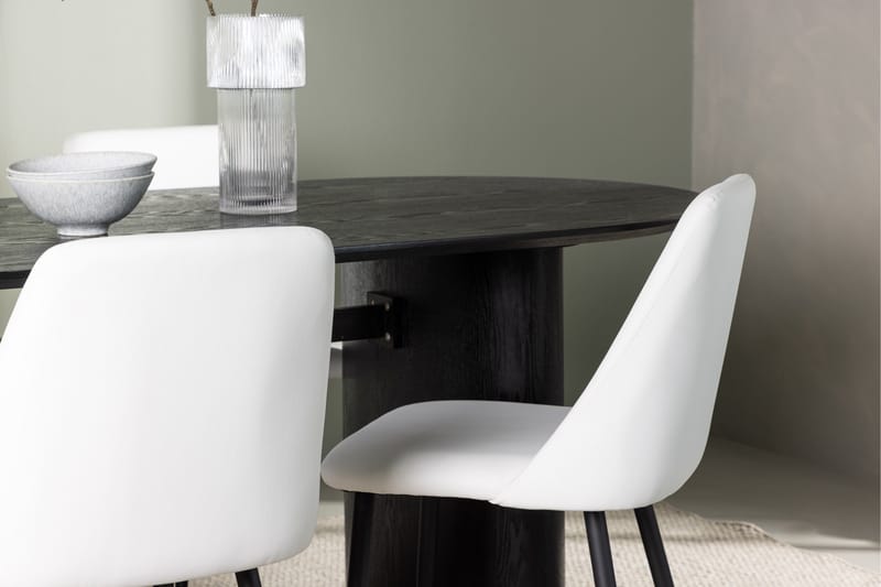 Isolde Matgrupp 180 cm Oval med 4 Night stolar - Svart - Möbler - Bord & matgrupper - Matgrupper