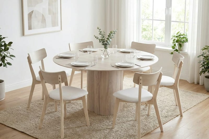 Juno Matgrupp 150 cm runt Vitlaserad med 6 Amelia Matstolar med Dyna - Vitlaserad/Beige - Möbler - Bord & matgrupper - Matgrupper