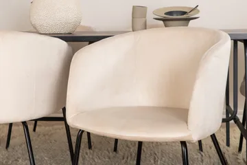 Unos Matgrupp 200 cm Rektangulär med 6 Berit stolar - Beige - Möbler - Bord & matgrupper - Matgrupper