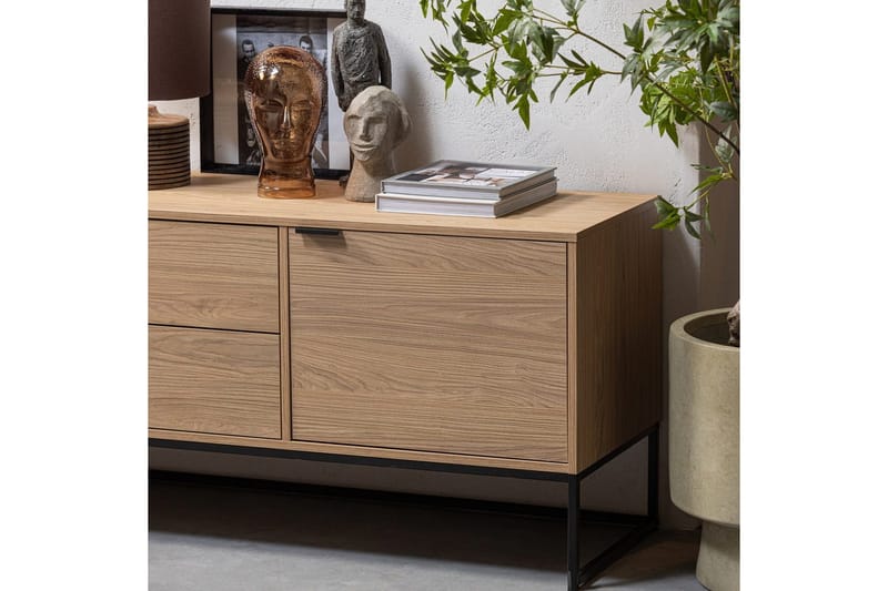 Silas TV-bänk 180 cm med Förvaring i Trä med Metallunderrede - Beige - Möbler - Tv möbel & mediamöbel - TV bänk & mediabänk