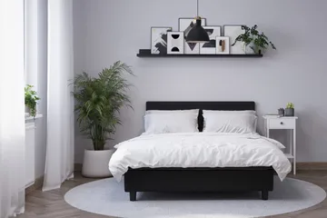 Billingen Komplett Sängpaket – Kontinentalsäng 180x200 cm i Tyg med Sänggavel + Bäddmadrass med Fasthetsgrad Medium - Svart - Möbler - Säng - Kontinentalsäng