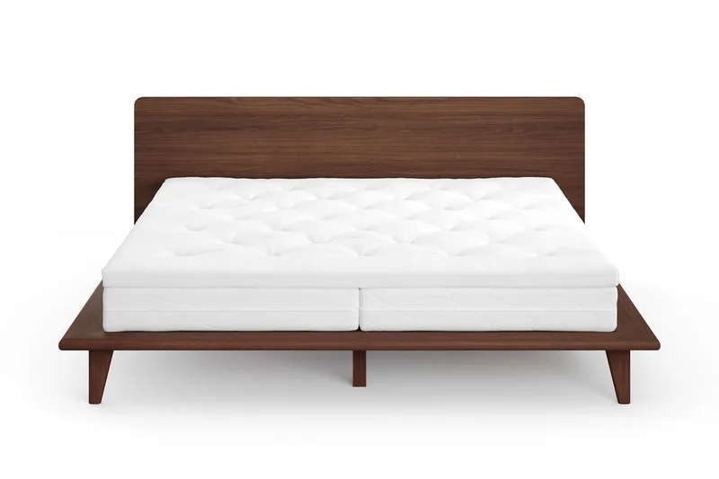 Gryning Sängram med Gavel 180x200 cm med Pocketresårmadrass och Bäddmadrass i Polyesterskum Tvättbar klädsel - Valnöt - Möbler - Säng - Sängram & sängstomme