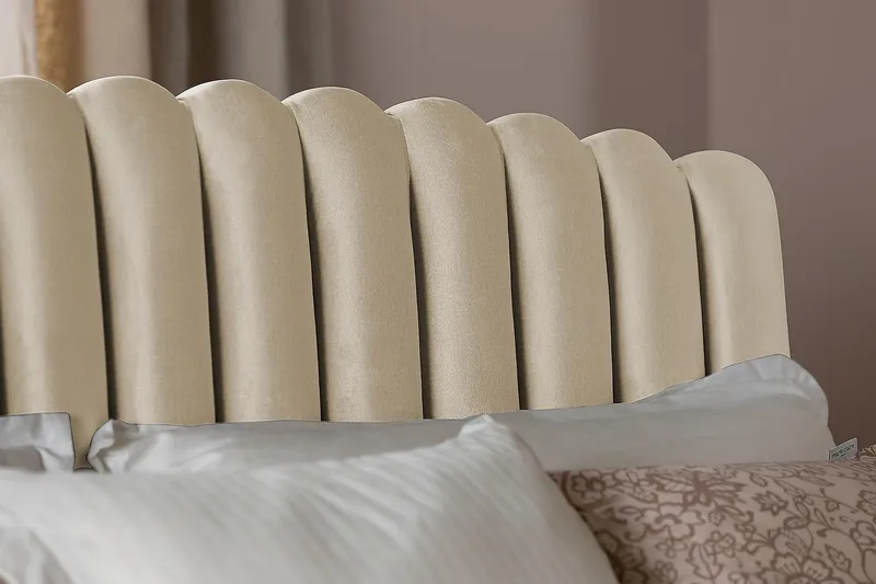 Davia Sänggavel Sammet 140 cm - Beige / Ljus - Möbler - Säng - Sängtillbehör & sänggavel - Sänggavlar & huvudgavlar