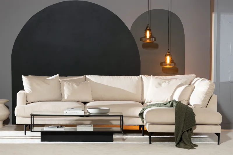 Menard 4-sits Högervänd L-formad Djup Schäslongsoffa i Manchester - Beige - Möbler - Soffa - Divansoffor & schäslongsoffa