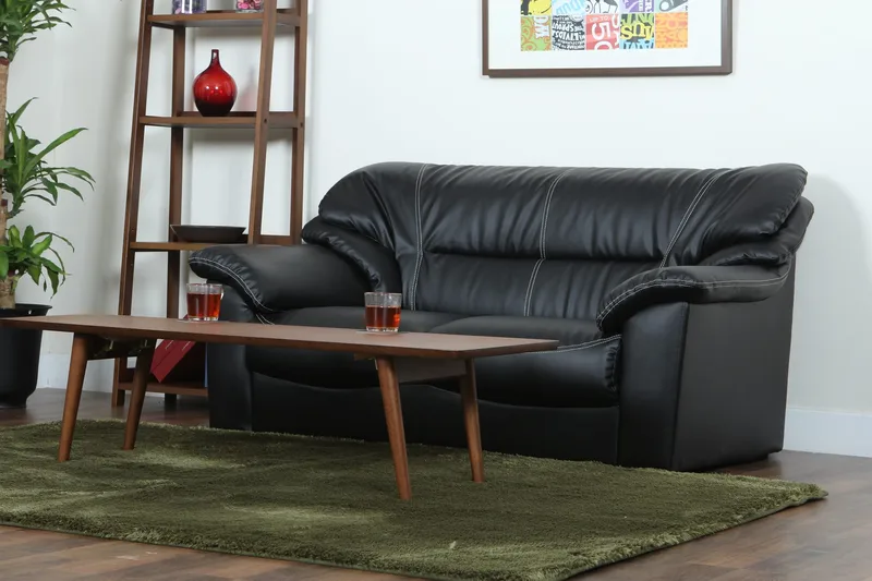 Dominic soffa 2-sits - Svart konstläder - Svart - Möbler - Soffa - Skinnsoffor