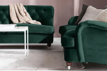 Howard Riviera 3-sits Svängd Sammetssoffa - Grön - Möbler - Soffa - Howardsoffor