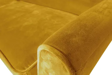 Corollos Sammetssoffa - Ochre - Möbler - Soffa - Sammetssoffa