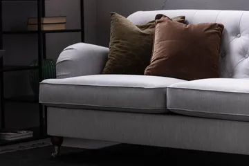 Howard Riviera Soffgrupp 2-sits + 3-sits Soffa + Fåtölj + Fotpall i Tyg - Grå - Möbler - Soffa - Soffgrupp - Soffgrupp 3 2 1