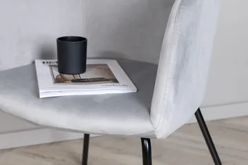 Berit Karmstol med Armstöd - Sammet/Grå/Svart - Möbler - Stolar & fåtöljer - Matstol & köksstol