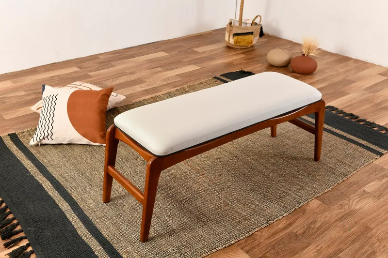 Touch Sittpall 120 cm - Valnöt/Cream - Möbler - Stolar & fåtöljer - Pall & puff - Fotpall - Bäddbar fotpall