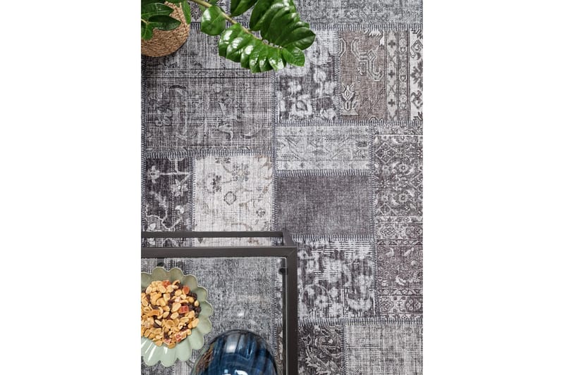 Patchwork Wiltonmatta 240x330 cm Rektangulär - Grå - Textil & mattor - Mattor - Modern matta - Friezematta