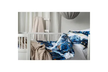 Påslakanset till Spjälsäng 2-Dels Lastbilar Marinblå - Textil & mattor - Barntextilier - Barnsängkläder - Bäddset barn