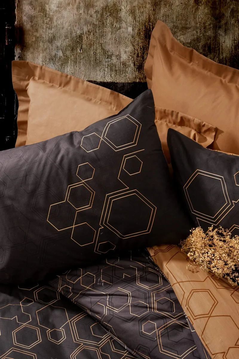 Marteby Bäddset 240x220 cm - Gryningskoppar Svart - Textil & mattor - Sängkläder - Bäddset & påslakanset