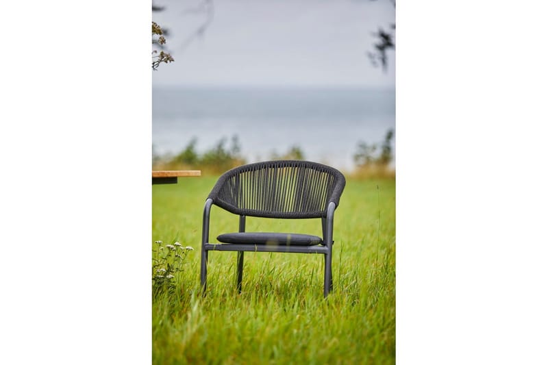 Hillerstorp Ekeryd Utebord Ø110 cm - Utemöbler - Utebord & trädgårdsbord - Matbord utomhus