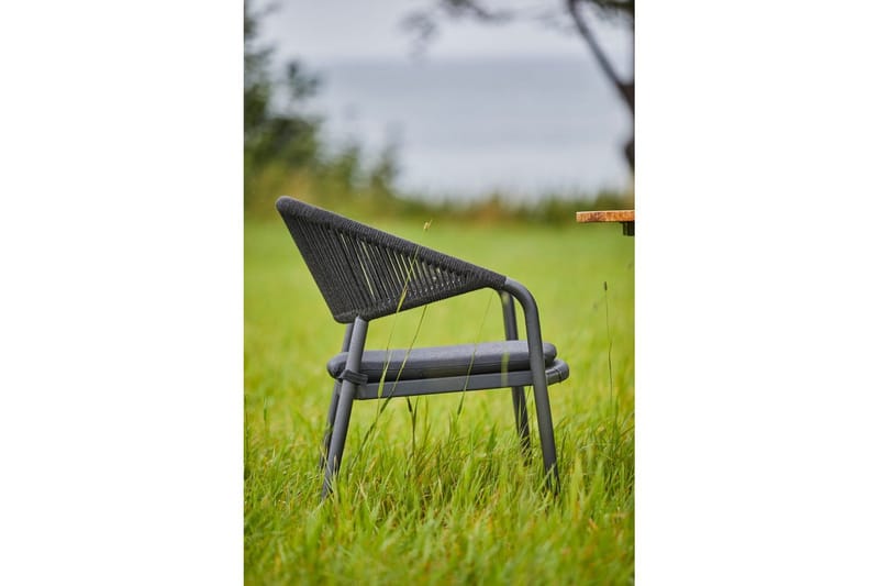 Hillerstorp Ekeryd Utebord Ø110 cm - Utemöbler - Utebord & trädgårdsbord - Matbord utomhus